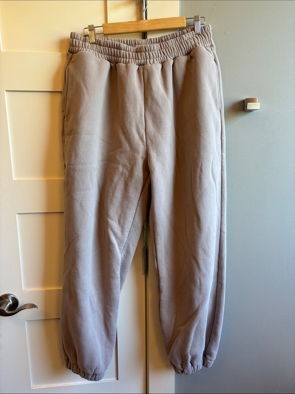Confirm XL tan sweats sweatpants elastic